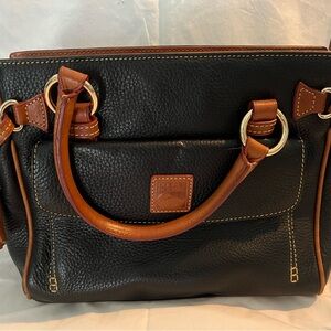 Dooney & Bourke Handbag Like New!!